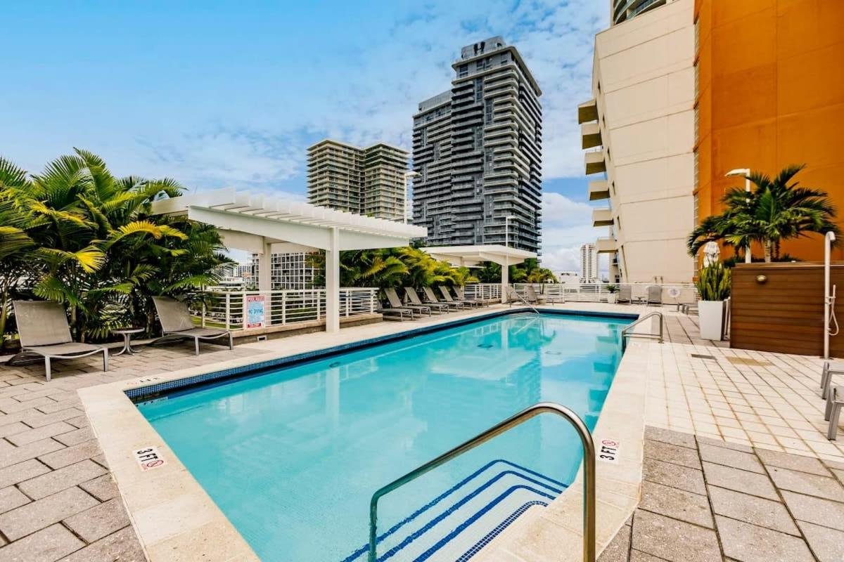 Palm Place Heart Of Miami With Parking Pool And Gym Exterior foto